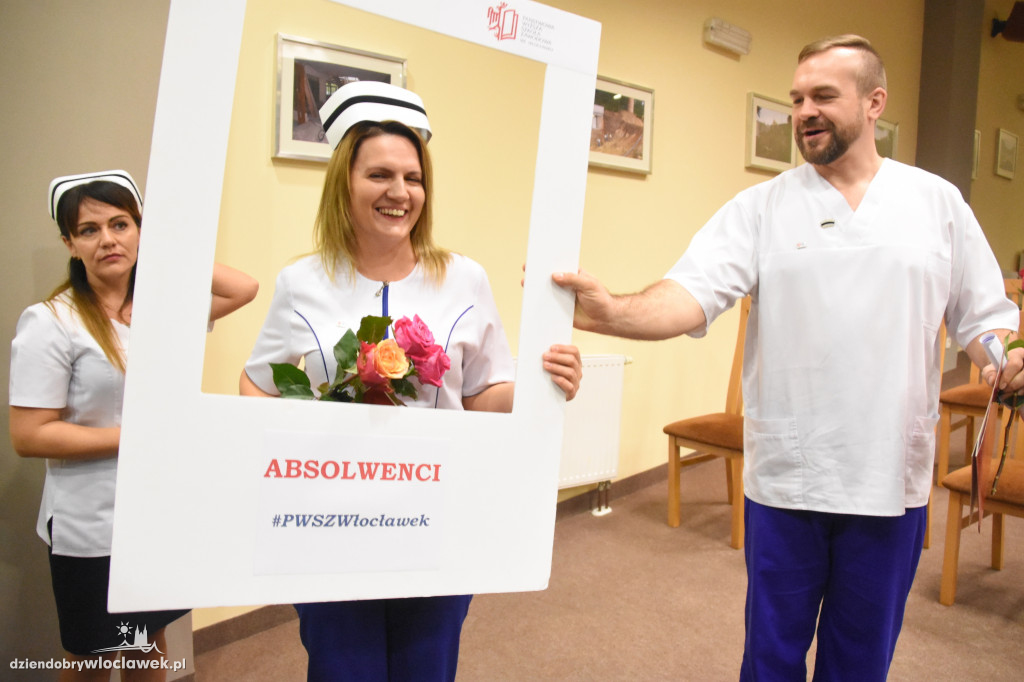 Czepkowanie pielęgniarek w PWSZ