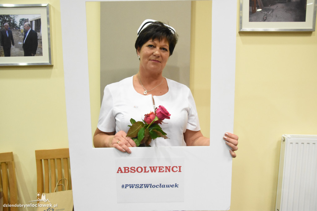 Czepkowanie pielęgniarek w PWSZ