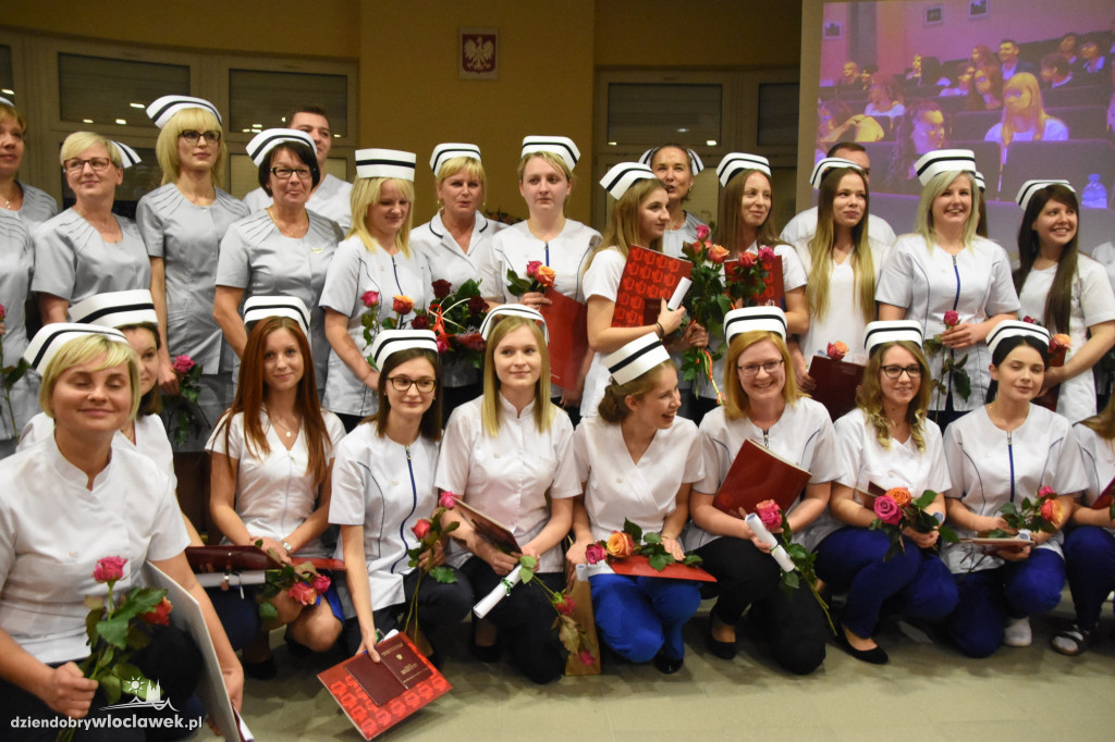 Czepkowanie pielęgniarek w PWSZ