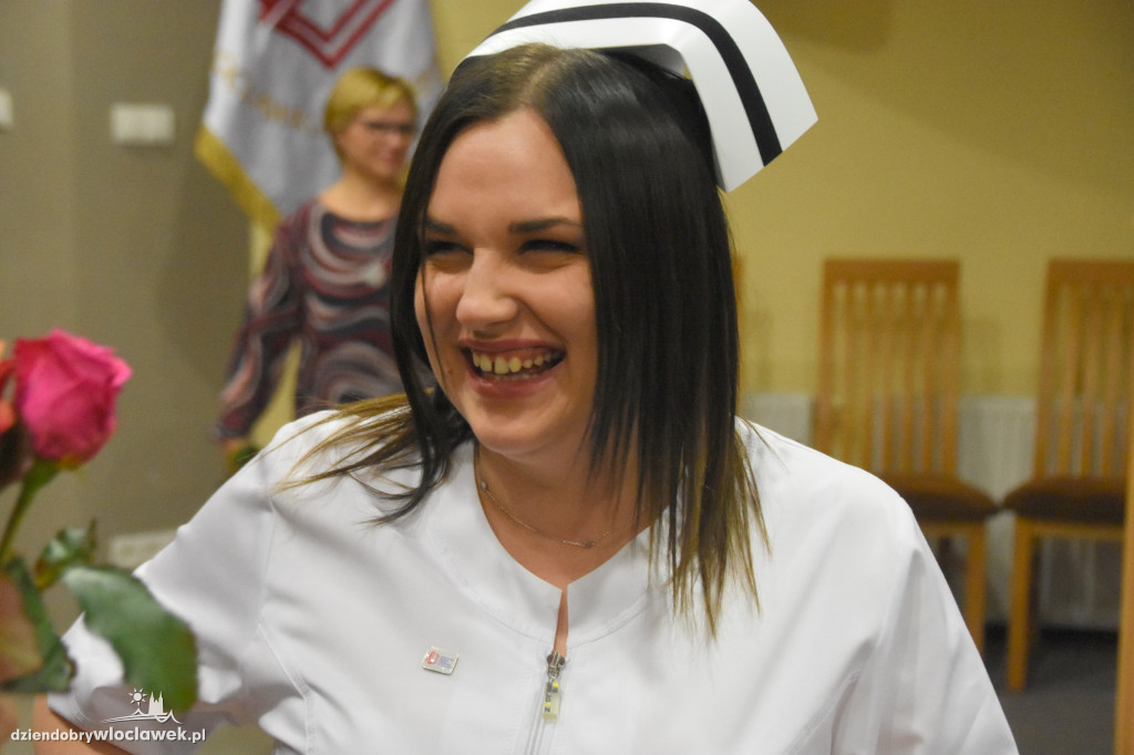 Czepkowanie pielęgniarek w PWSZ