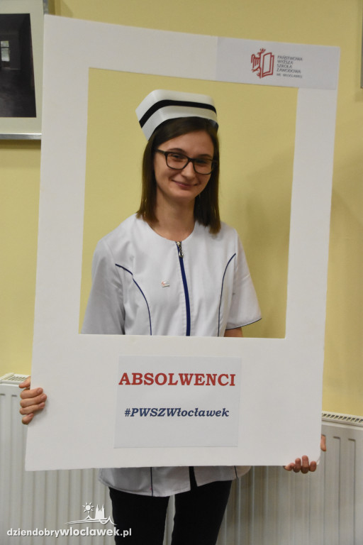 Czepkowanie pielęgniarek w PWSZ