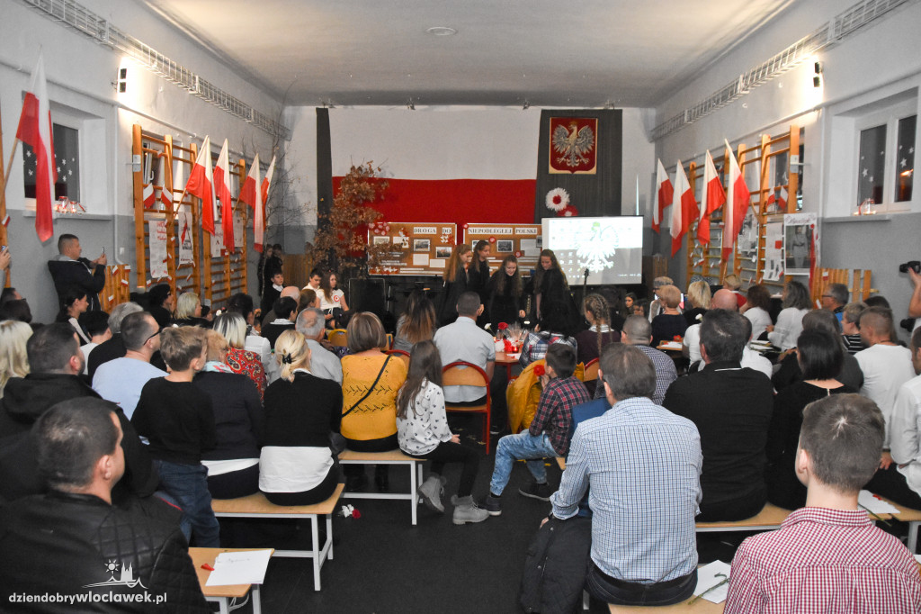 Wieczór patriotyczny w SP 19