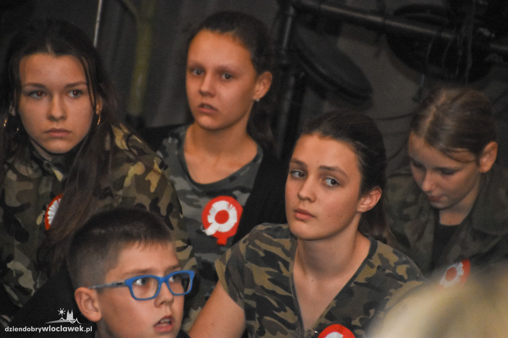 Wieczór patriotyczny w SP 19