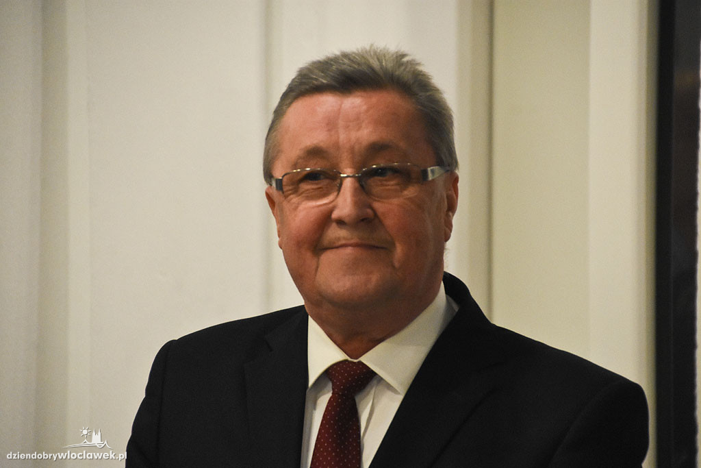 Wernisaż Luster Niepodległej w GSW