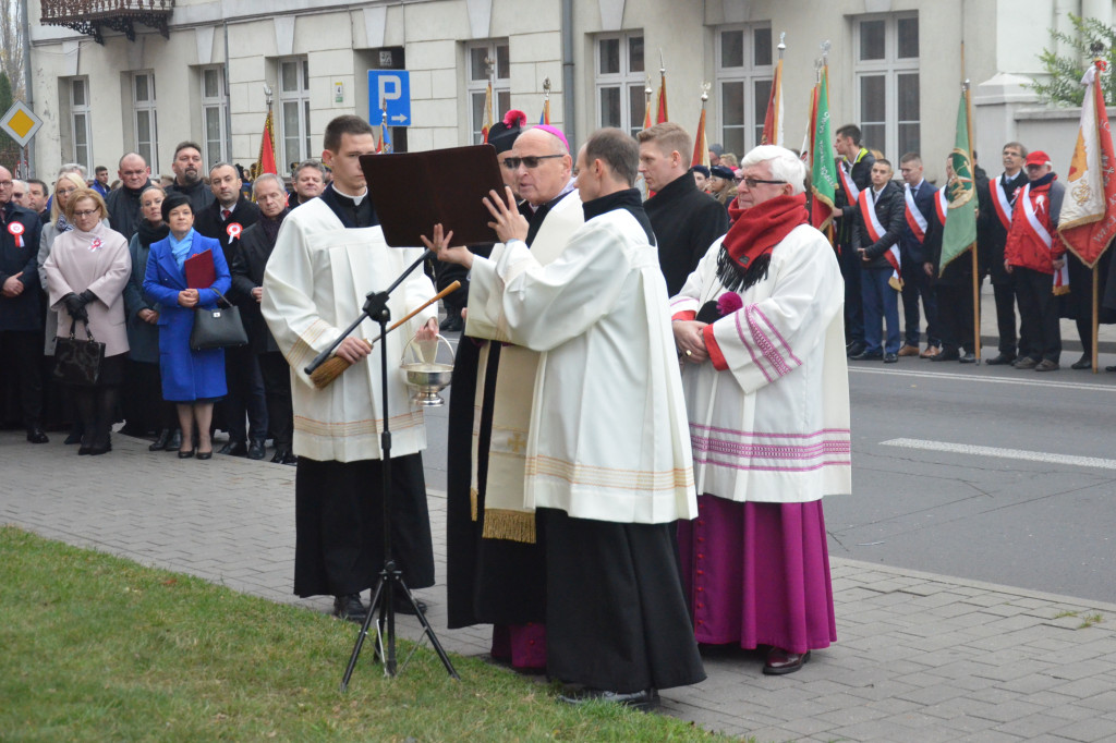 Poświęcenie tablicy przy Katedrze