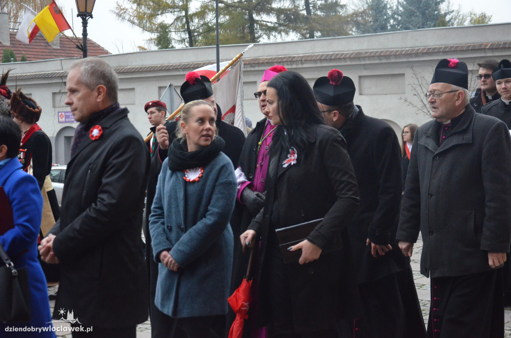 Poświęcenie tablicy przy Katedrze
