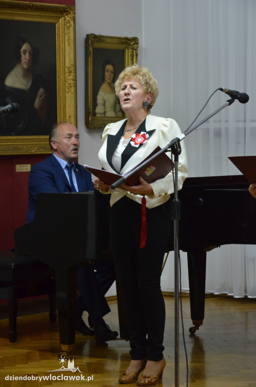 Wieczornica z okazji 100-lecia  niepodległości