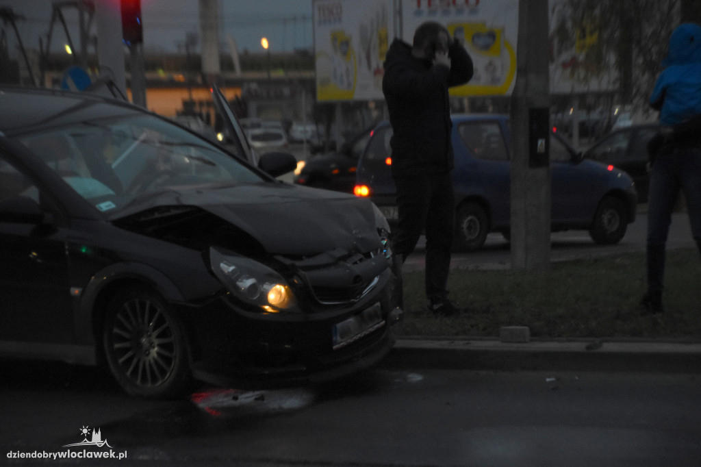 Kolizja przy Tesco. Zepsuty sygnalizator
