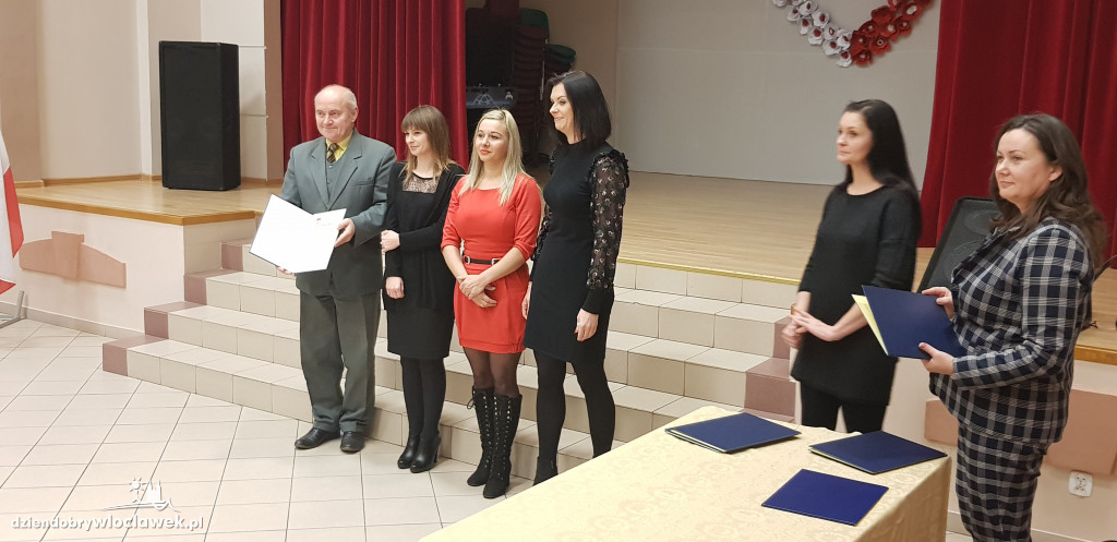 Radni odebrali już zaświadczenia
