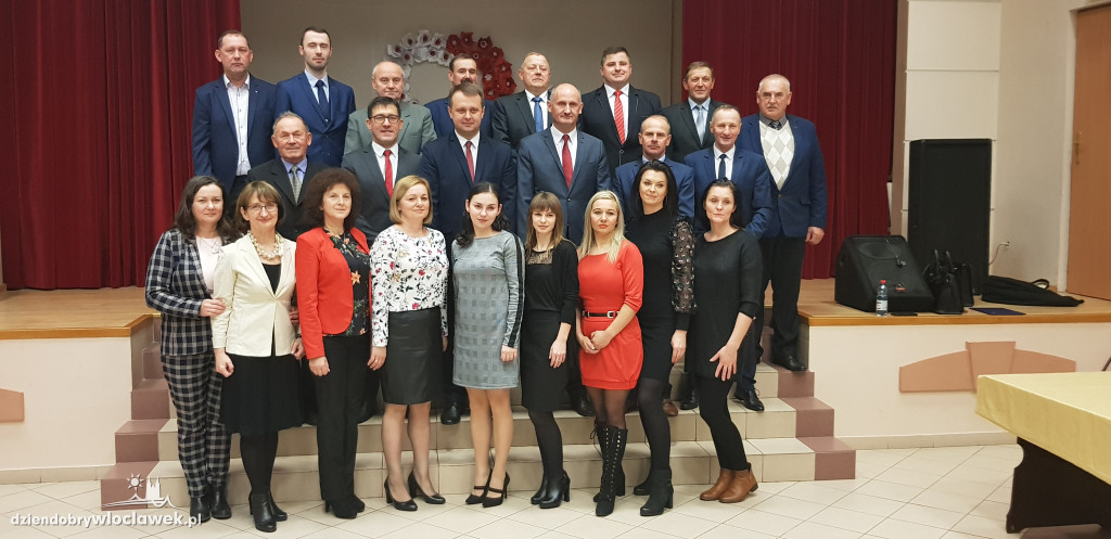 Radni odebrali już zaświadczenia