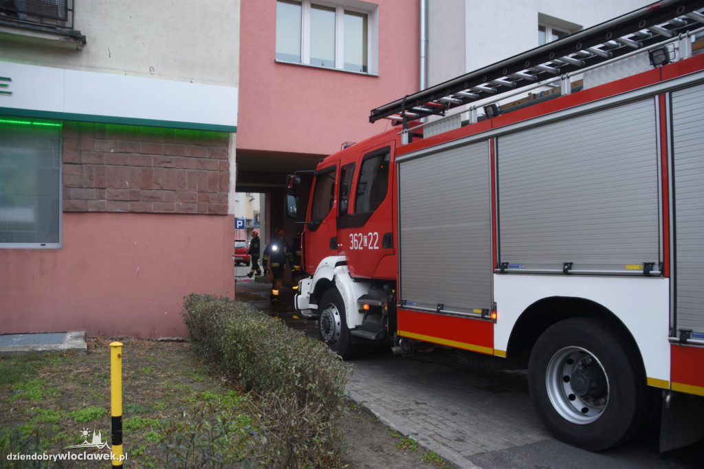 Pożar w piwnicy bloku przy Królewieckiej