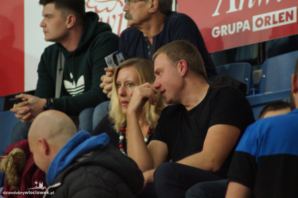 Kibice na meczu Anwil Le Mans