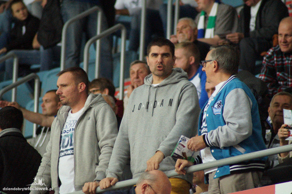 Kibice na meczu Anwil Le Mans