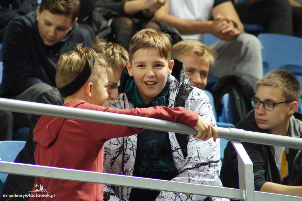 Kibice na meczu Anwil Le Mans