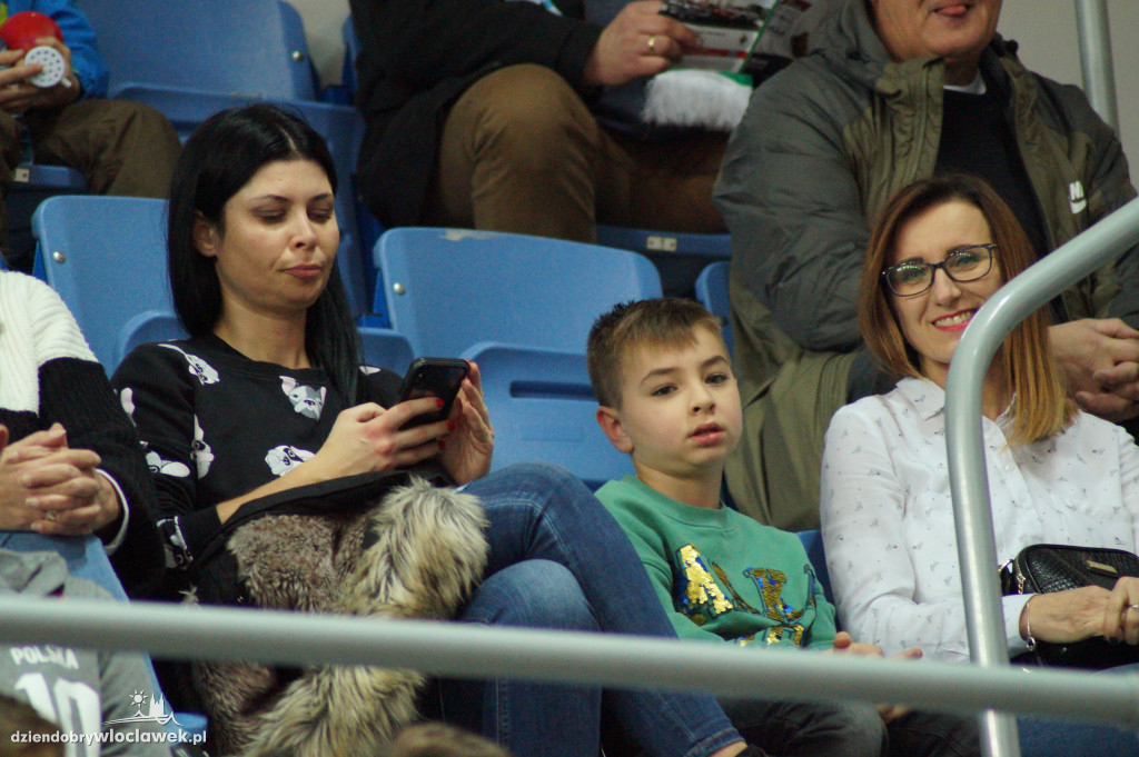 Kibice na meczu Anwil Le Mans