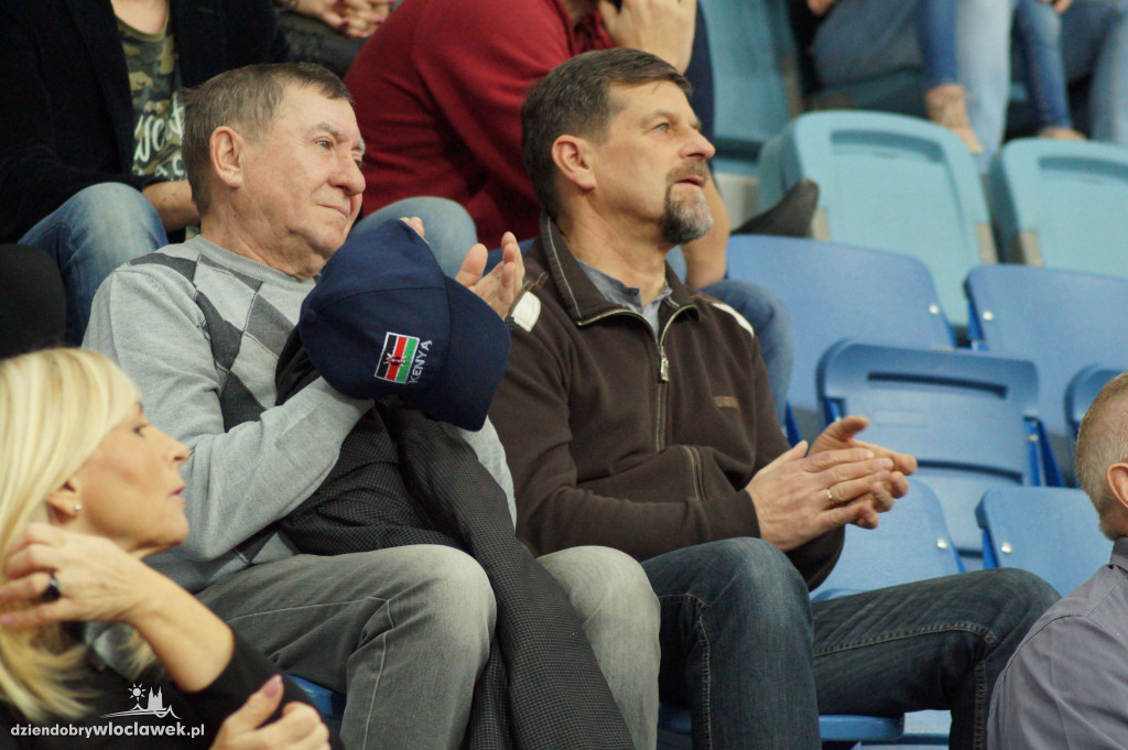 Kibice na meczu Anwil Le Mans
