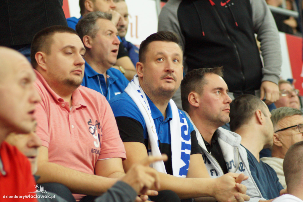 Kibice na meczu Anwil Le Mans