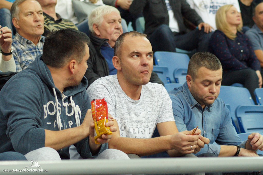 Kibice na meczu Anwil Le Mans