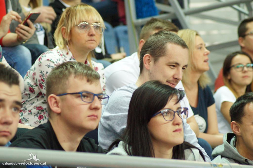 Kibice na meczu Anwil Le Mans