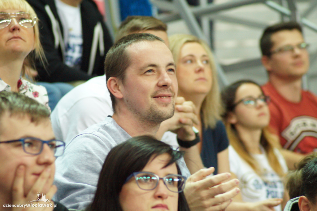 Kibice na meczu Anwil Le Mans
