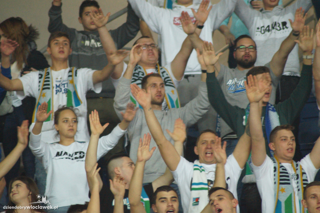 Kibice na meczu Anwil Le Mans