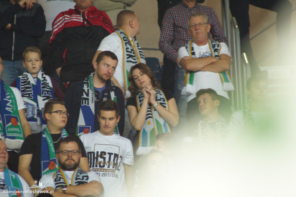 Kibice na meczu Anwil Le Mans