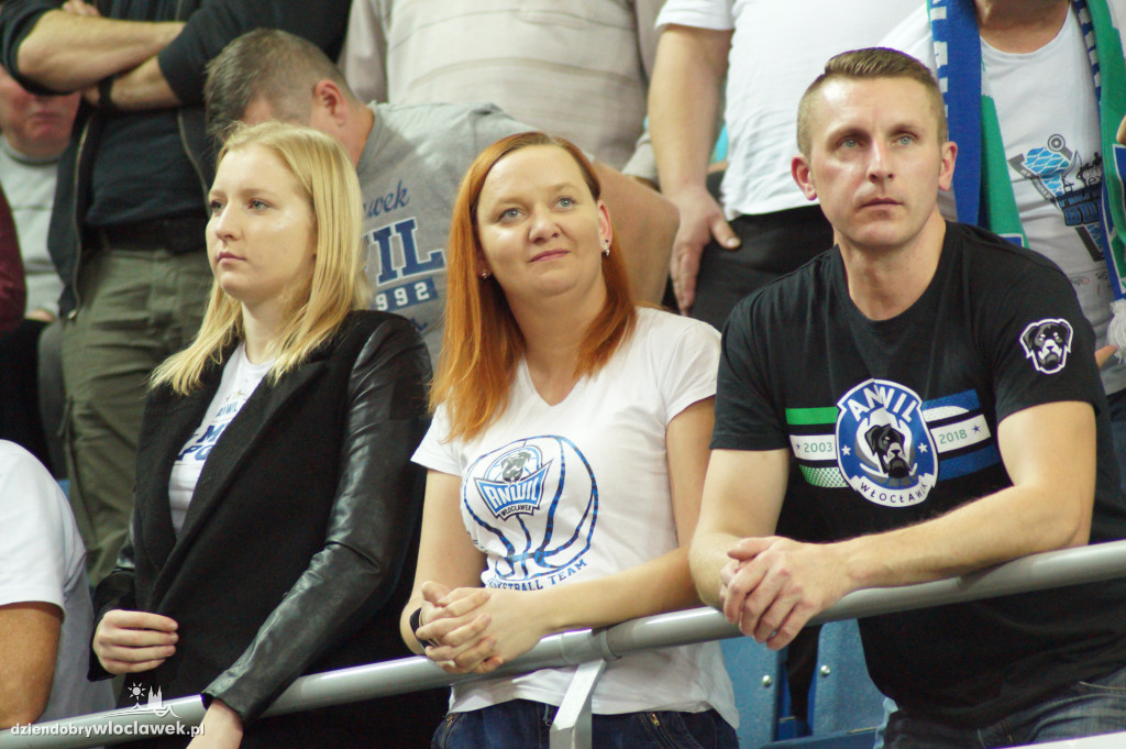 Kibice na meczu Anwil Le Mans