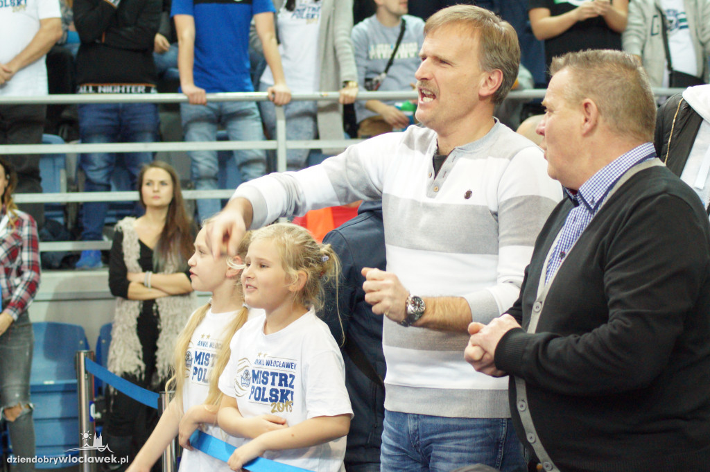 Kibice na meczu Anwil Le Mans