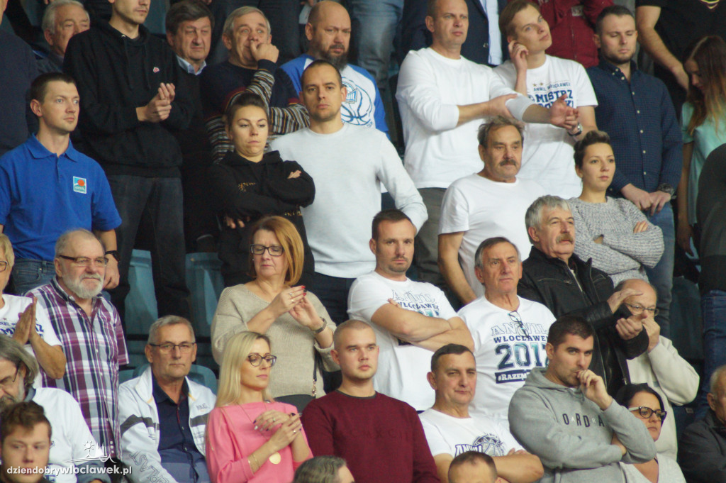 Kibice na meczu Anwil Le Mans