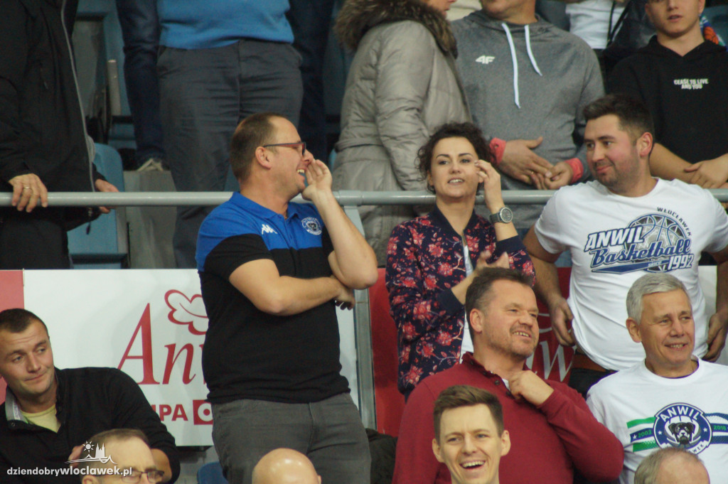 Kibice na meczu Anwil Le Mans