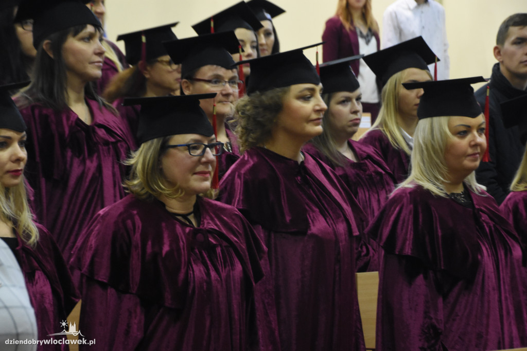 Rozdanie dyplomów studentów KSW