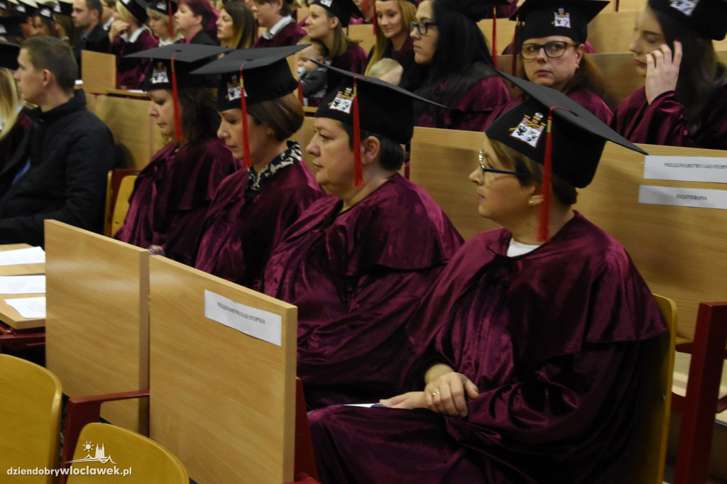 Rozdanie dyplomów studentów KSW