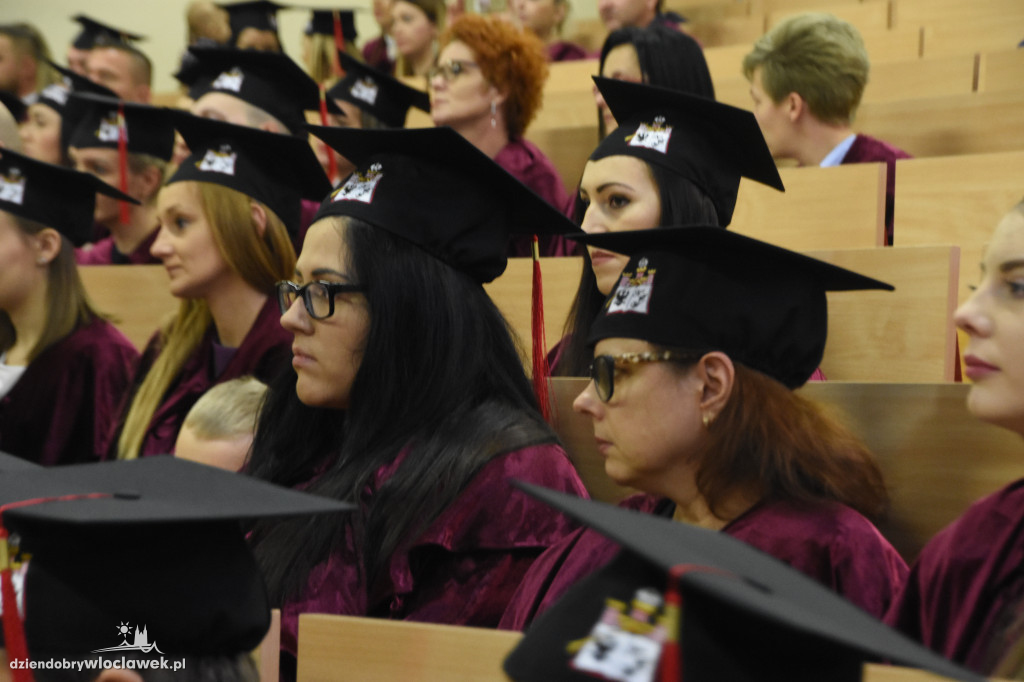Rozdanie dyplomów studentów KSW