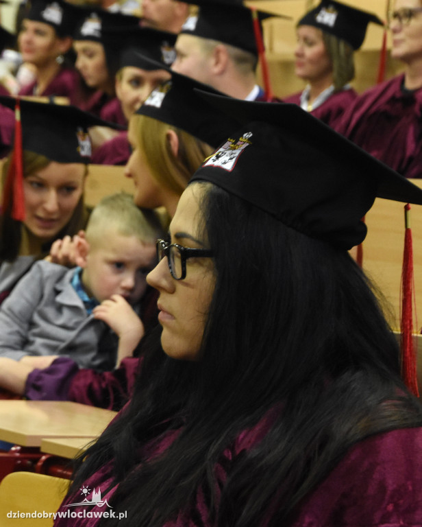 Rozdanie dyplomów studentów KSW