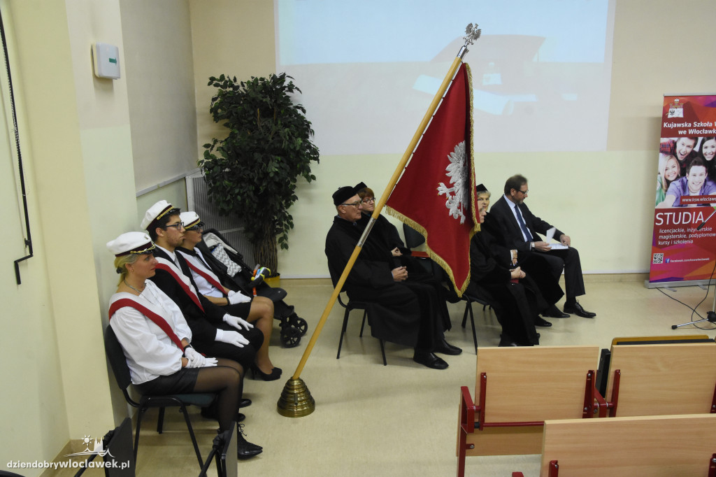Rozdanie dyplomów studentów KSW