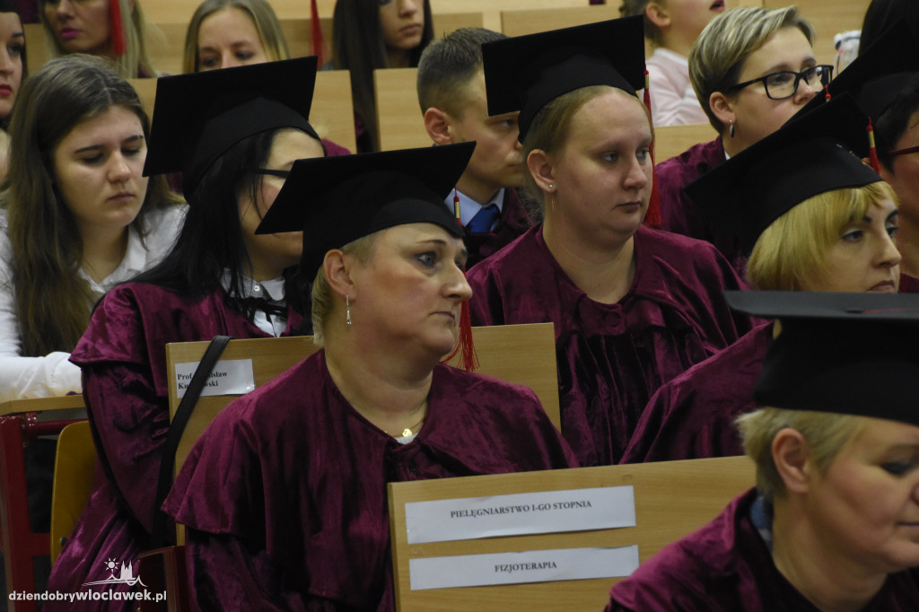 Rozdanie dyplomów studentów KSW