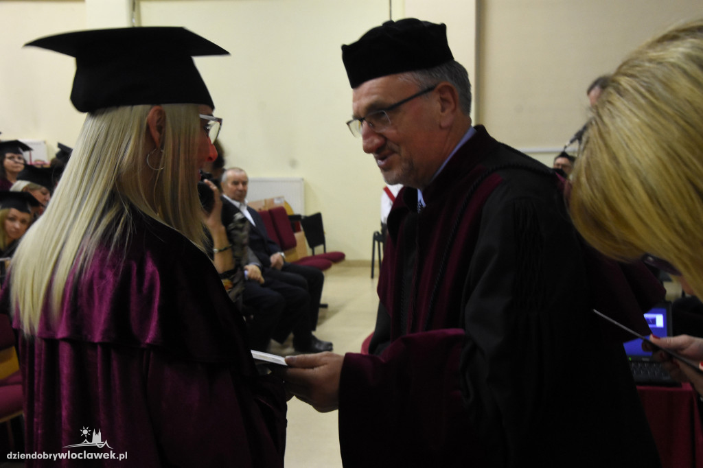 Rozdanie dyplomów studentów KSW