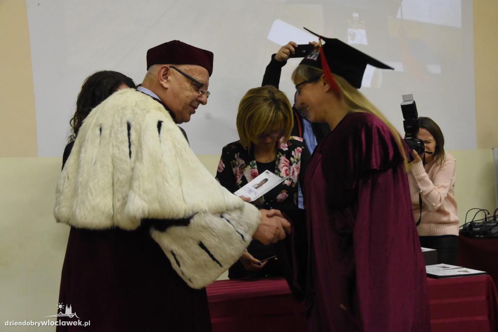 Rozdanie dyplomów studentów KSW