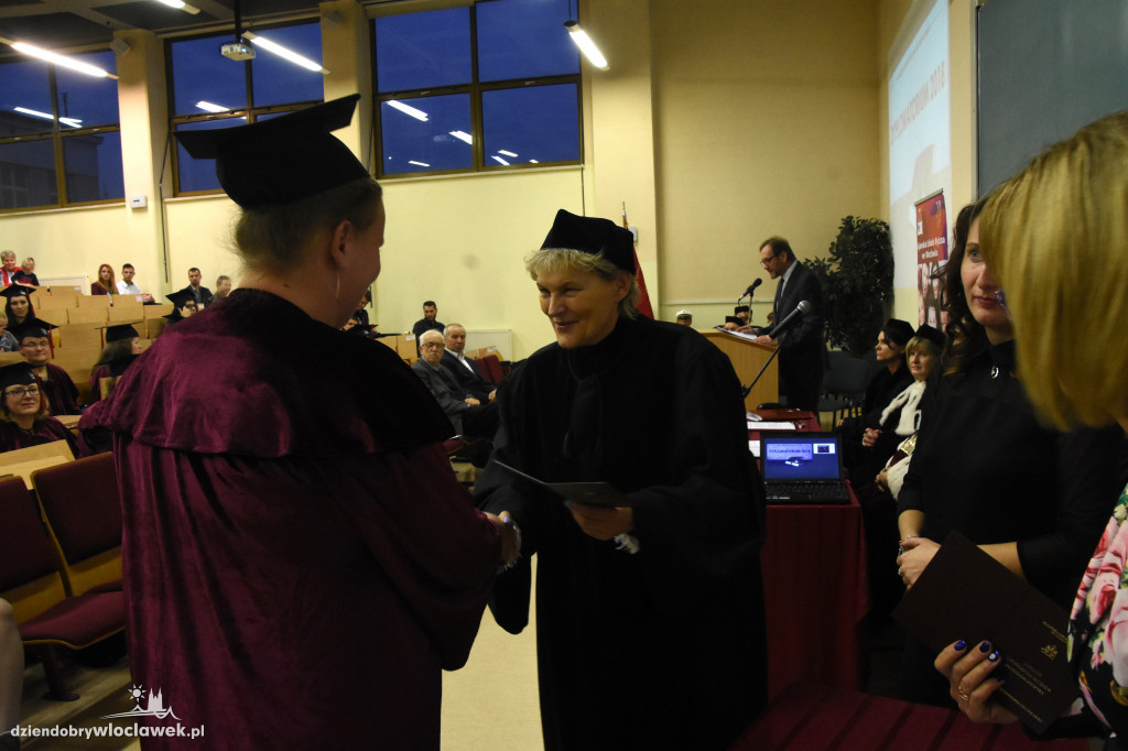 Rozdanie dyplomów studentów KSW
