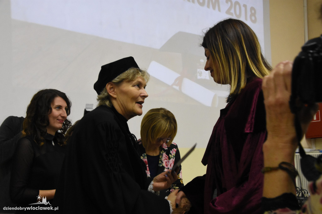 Rozdanie dyplomów studentów KSW