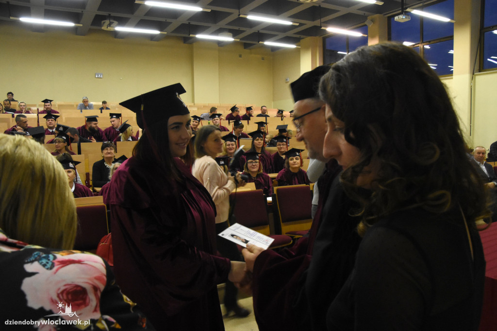 Rozdanie dyplomów studentów KSW