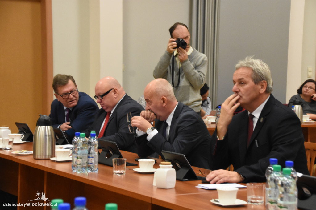 II sesja Rady Miasta VIII kadencji