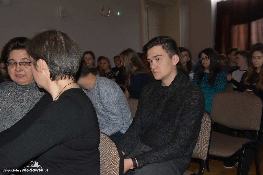 Nowy teatr z LZK pokazał pierwszą sztukę