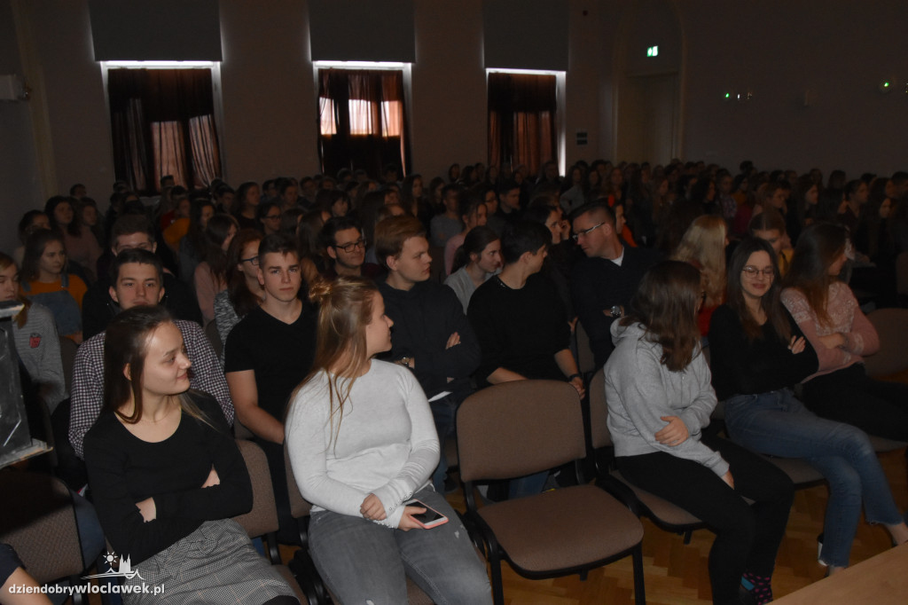 Nowy teatr z LZK pokazał pierwszą sztukę