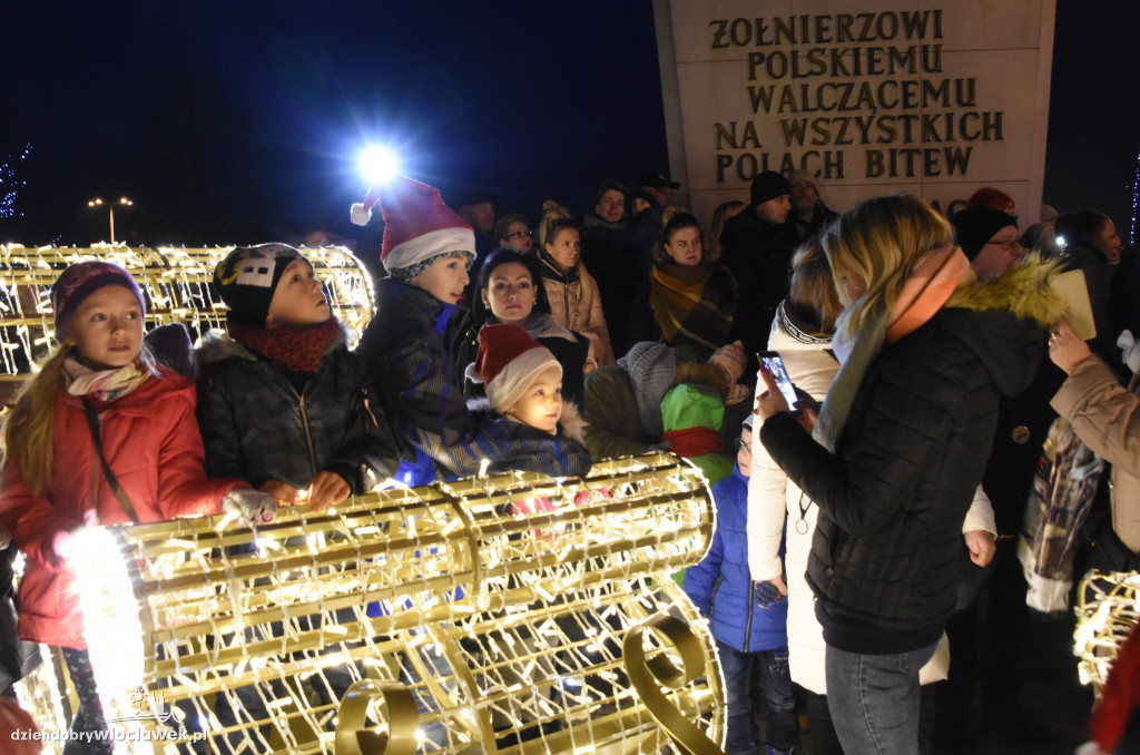 Wystartowała świąteczna iluminacja!
