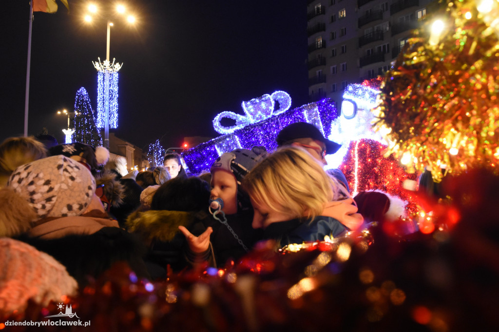 Wystartowała świąteczna iluminacja!