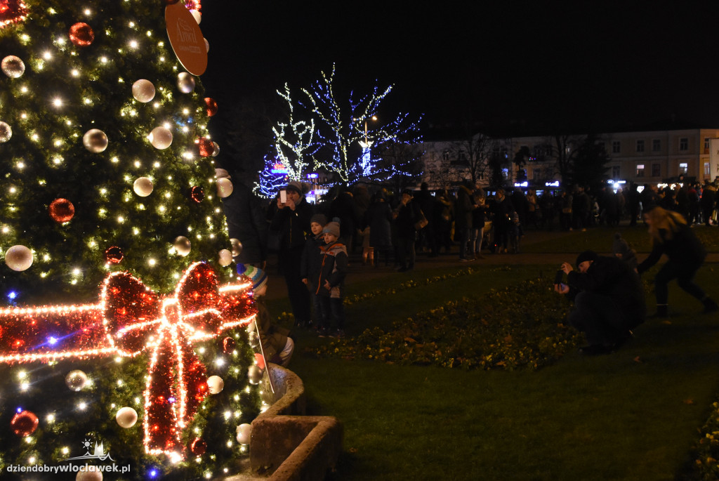 Wystartowała świąteczna iluminacja!