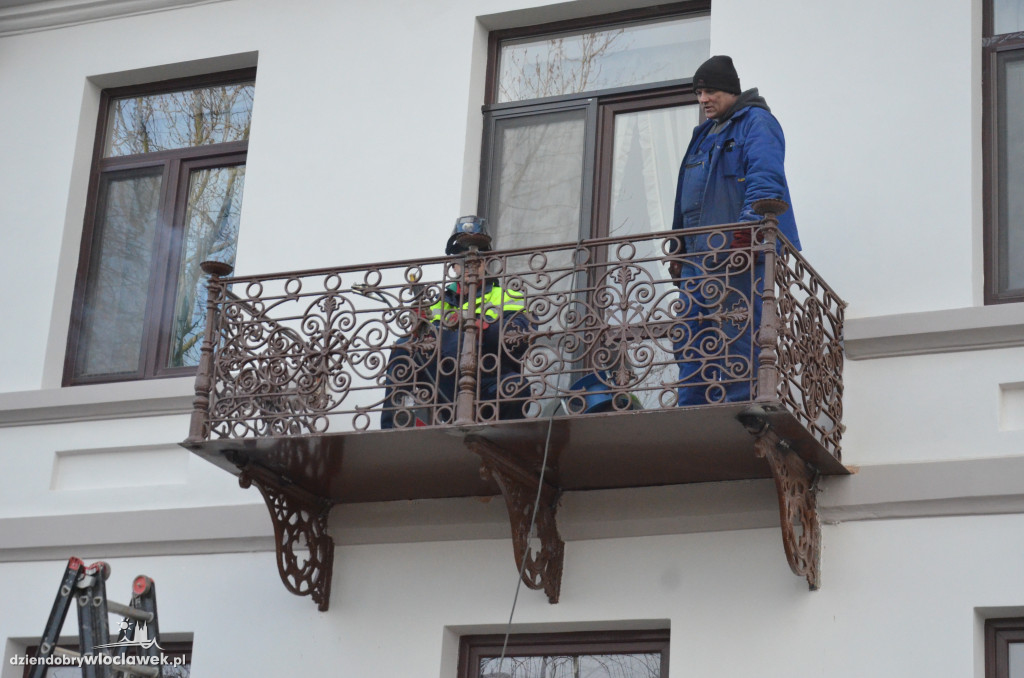 Odnowiona kamienica przy bulwarach