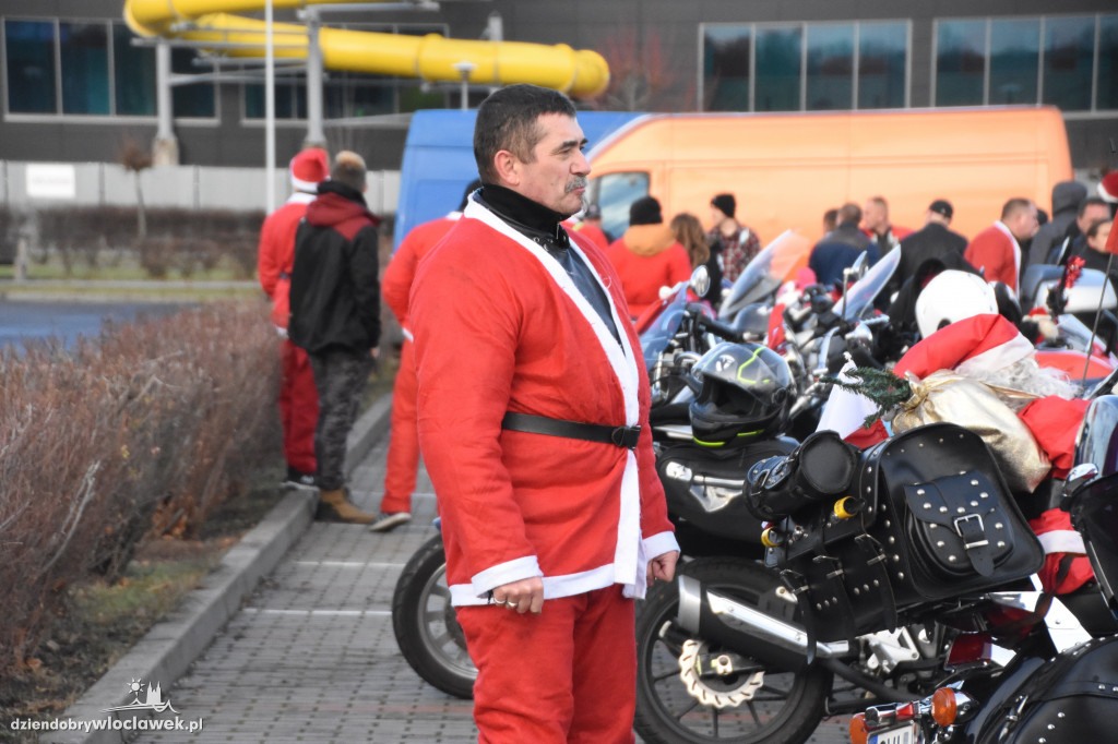 Motomikołaje pod Halą Mistrzów