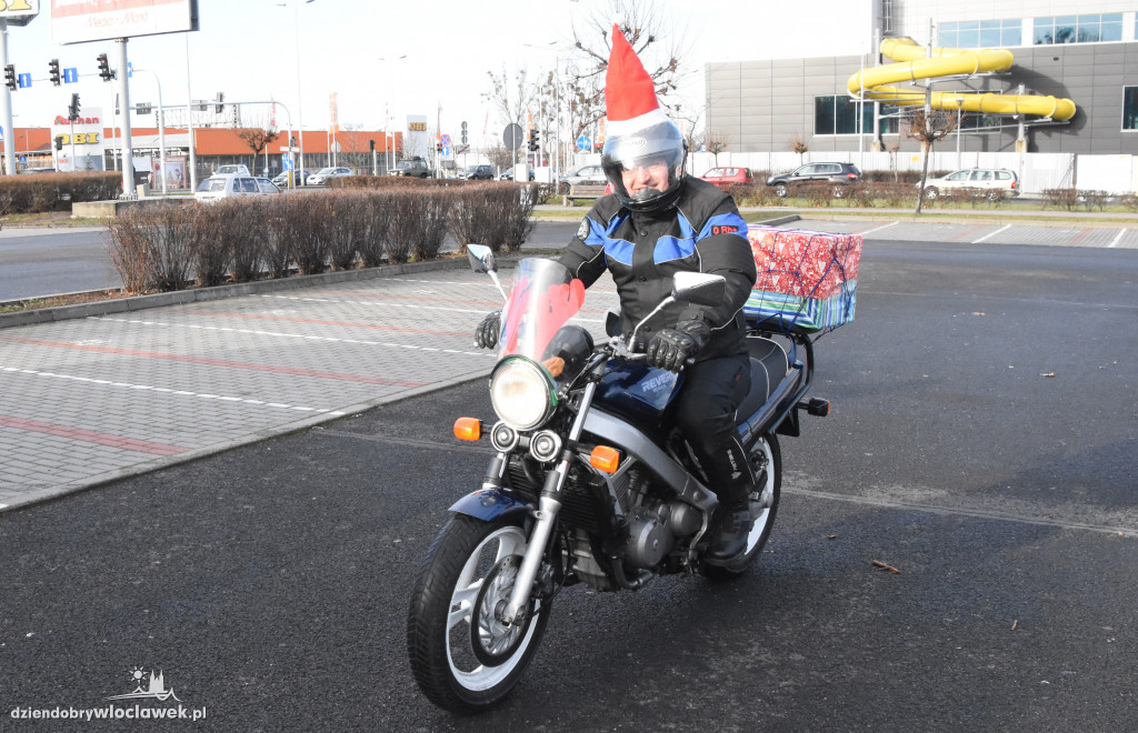 Motomikołaje pod Halą Mistrzów